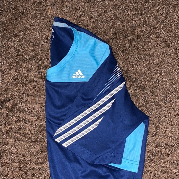 Adidas running shirt - Picture 3 of 3